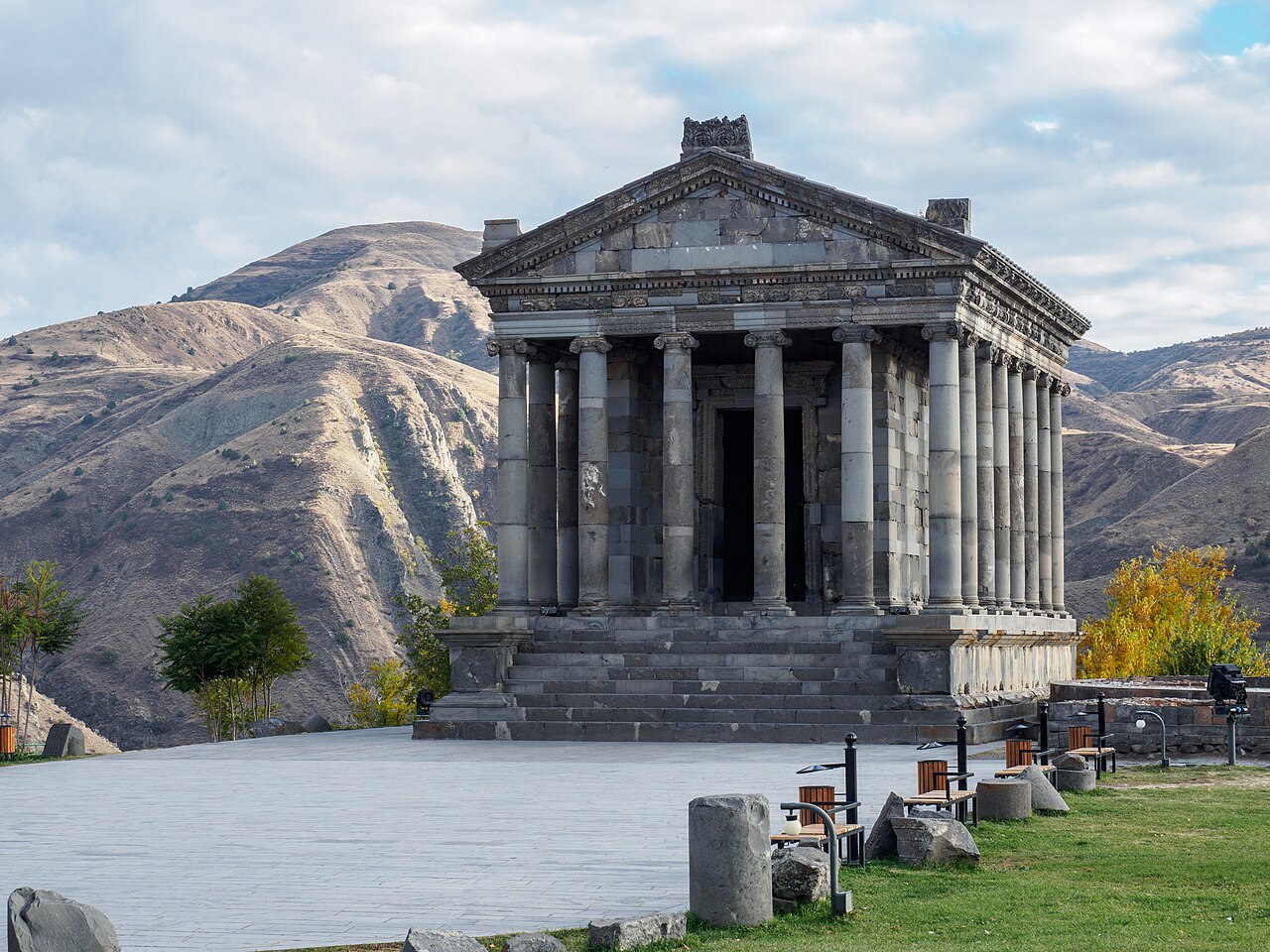 Garni (Գառնի), wąwóz Azatu i klasztor Geghard (Գեղարդ)