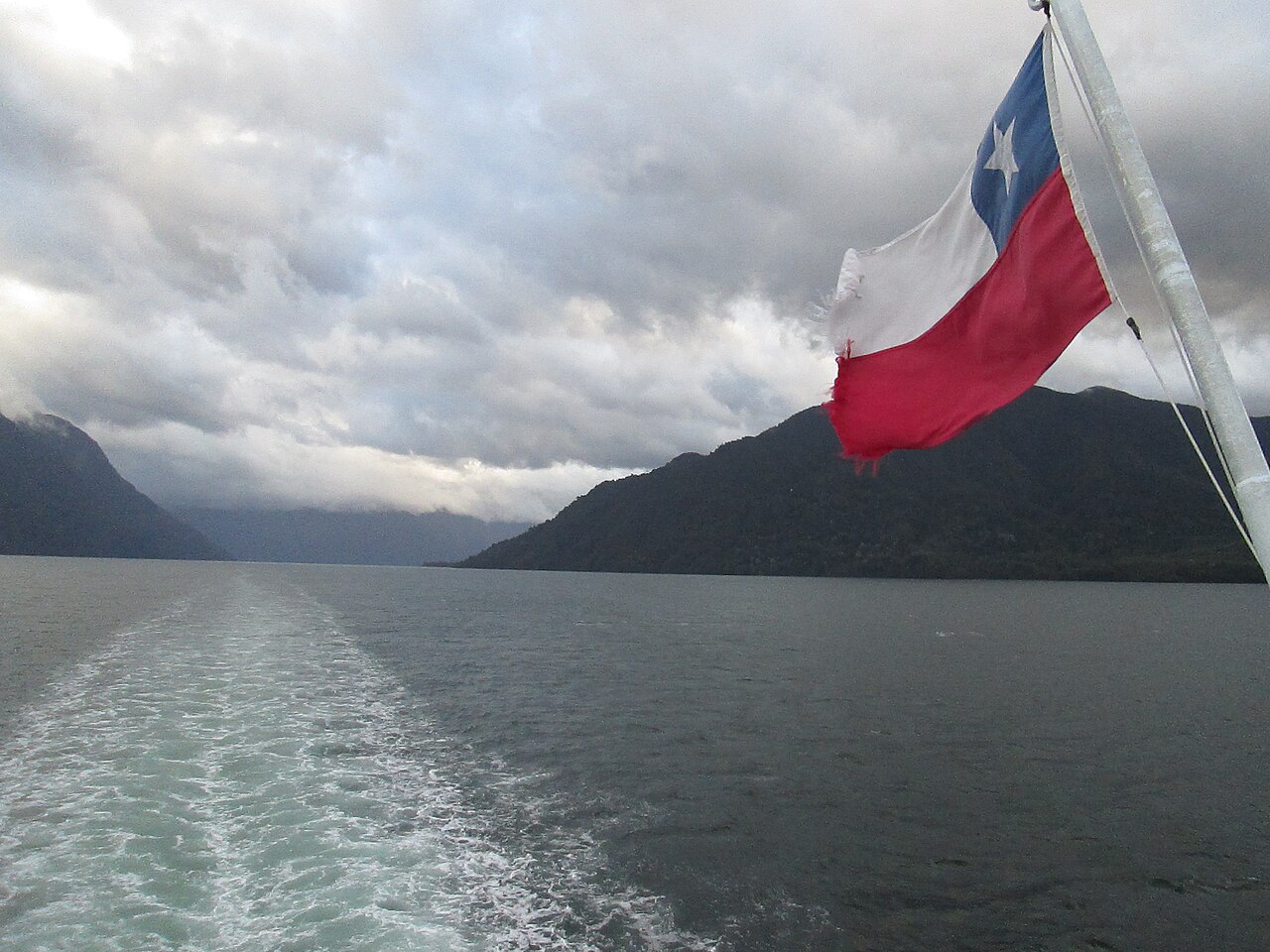 Carretera Austral: Puerto Montt – Hornopirén – Chaitén, promami przez fiordy (Ruta 7)