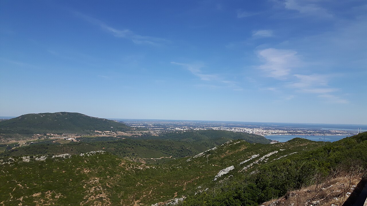 Z N379-1 na Setúbal i ujście Sado