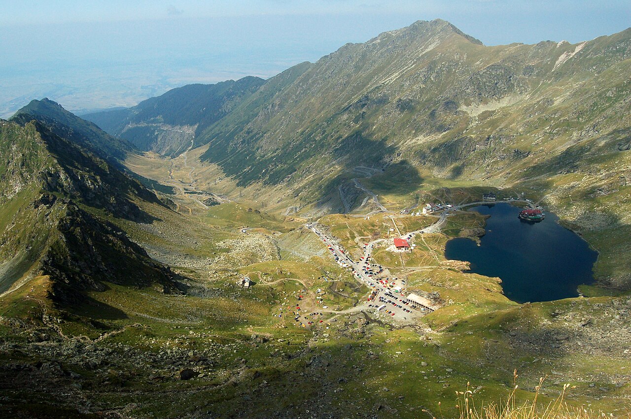 Transfăgărășan: Curtea de Argeș – Vidraru – Bâlea Lac – Cârțișoara (DN7C)