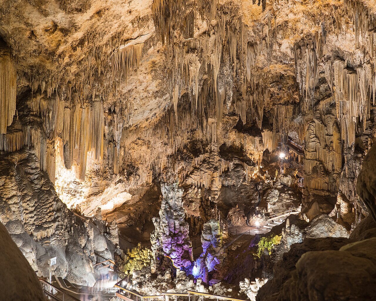 Cueva de Nerja i Cascada de Maro