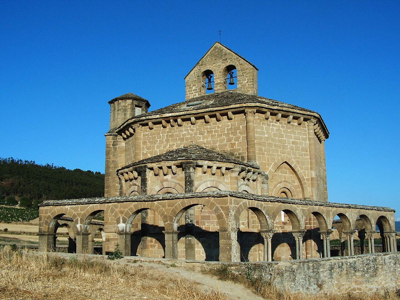 Santa María de Eunate: ośmioboczny kościół na szlaku do Santiago