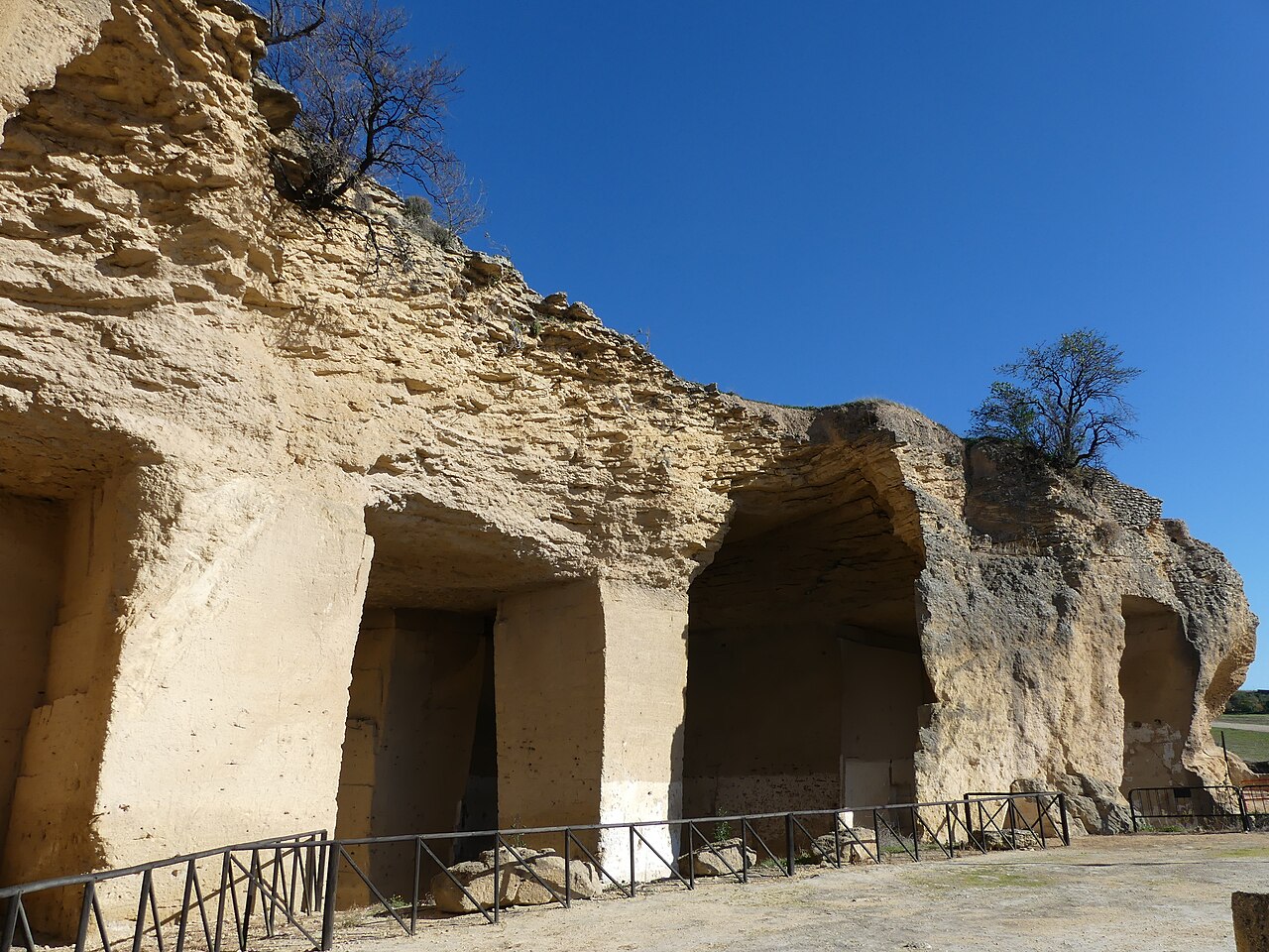 Osuna: Coto de las Canteras, kolegiata i ulica San Pedro