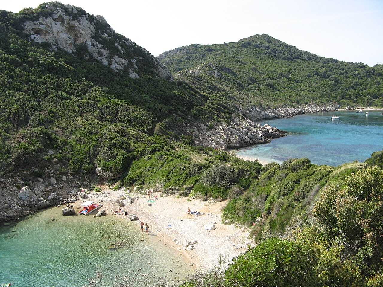 Afionas i plaża Porto Timoni