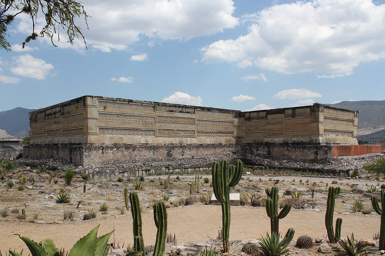 Mitla (Lyobaa)